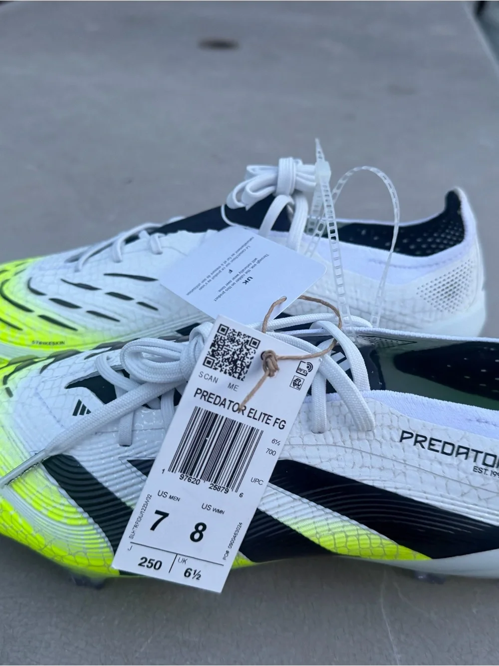 Adidas Predator Elite FG Soccer Cleats - sz 7 Mens / 8 Women’s